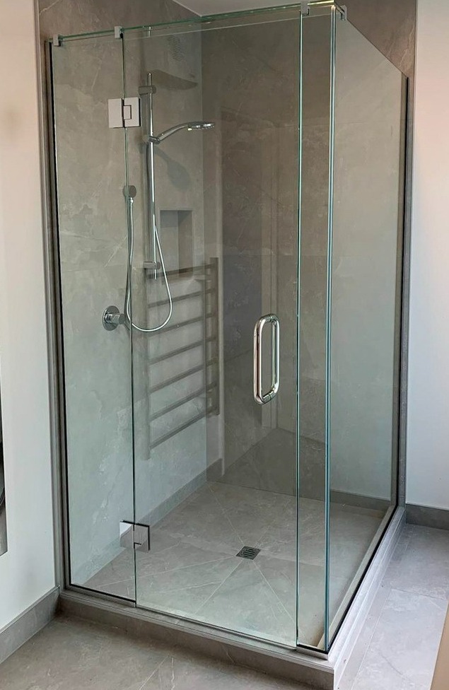 Corner Shower