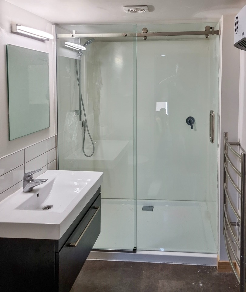 sliding shower doors